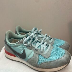 Nike Internationalist Blue Sneakers